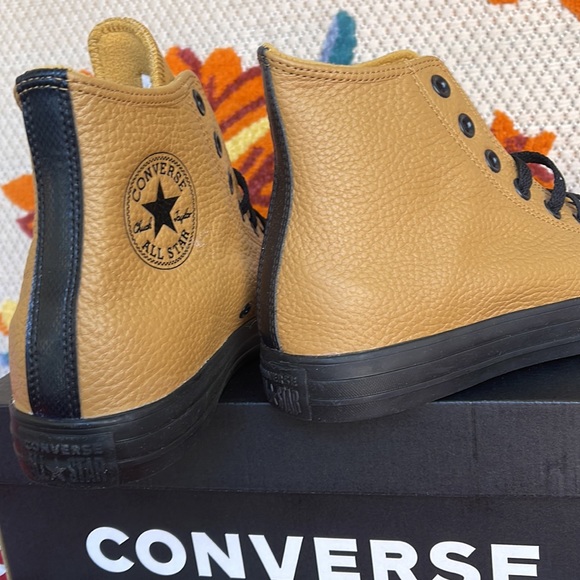 Converse 172014C
CTAS HI
WHEAT/BLACK/BLACK Men’s sneakers - Picture 15 of 16